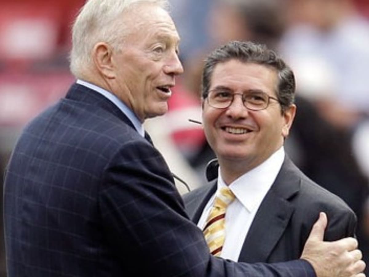 Dan Snyder is a Jerry Jones-wannabe, a former NFL executive says - Los  Angeles Times