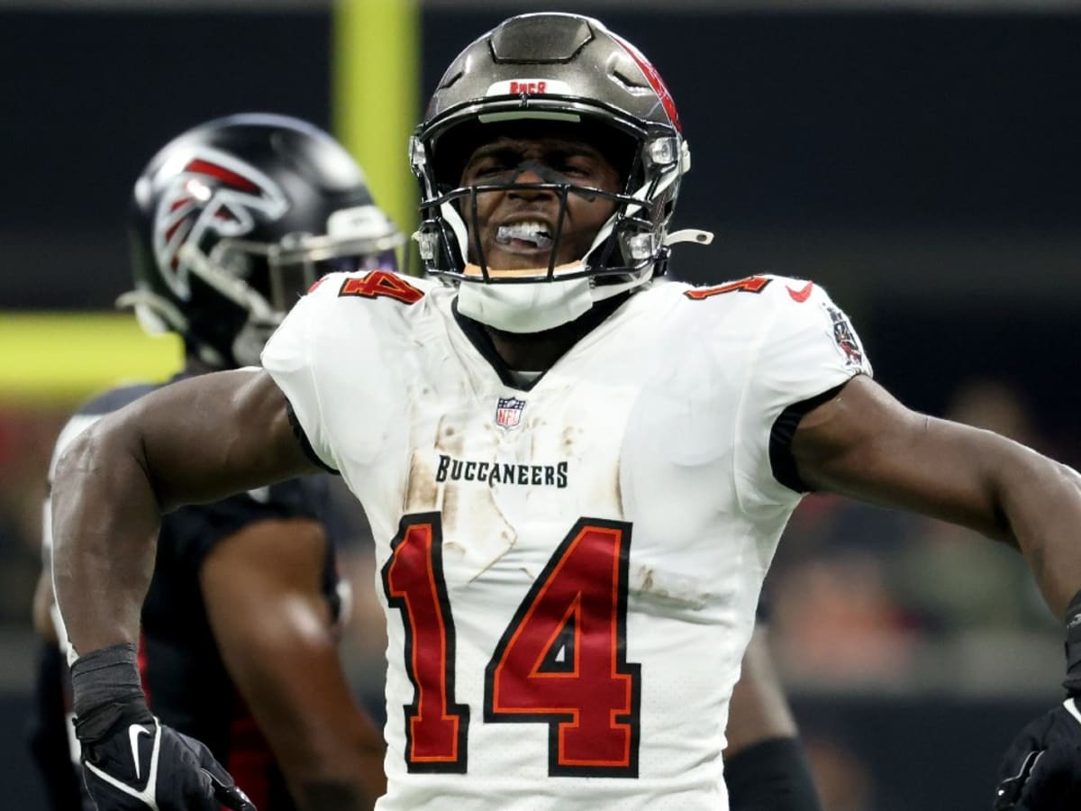 PFF Ranks, Evaluates Potential Contracts for Buccaneers Free Agents - Tampa  Bay Buccaneers, BucsGameday