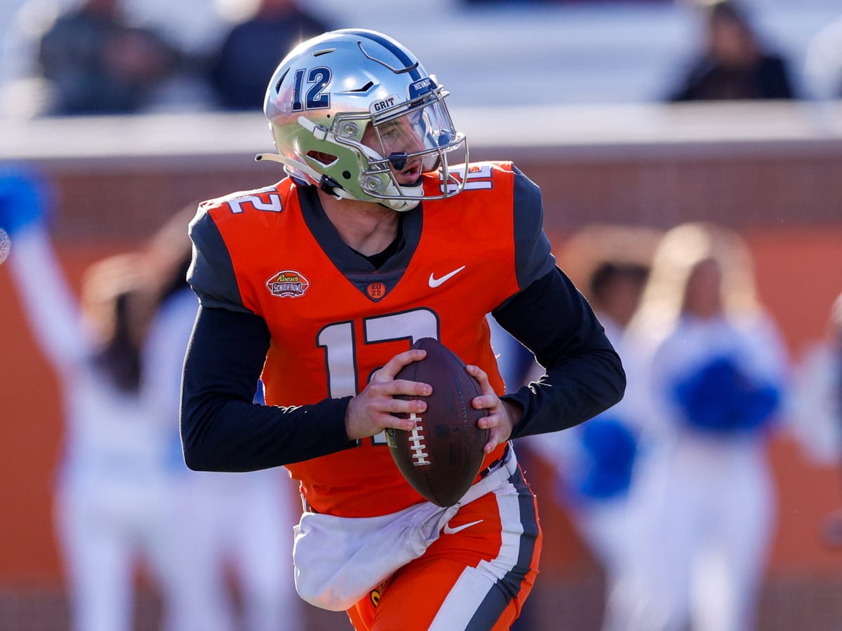 2022 NFL Mock Draft 1.0: Evan Neal No. 1; Kenny Pickett first QB taken -  Sports Illustrated