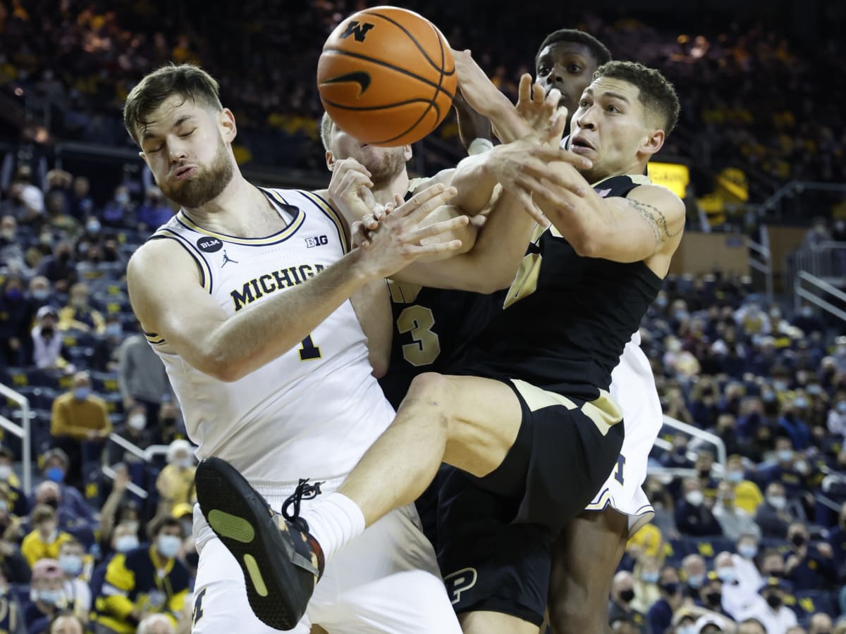 Big Ten Conference Announces Finalized Media Rights Deal With FOX, CBS, NBC  - Sports Illustrated Purdue Boilermakers News, Analysis and More