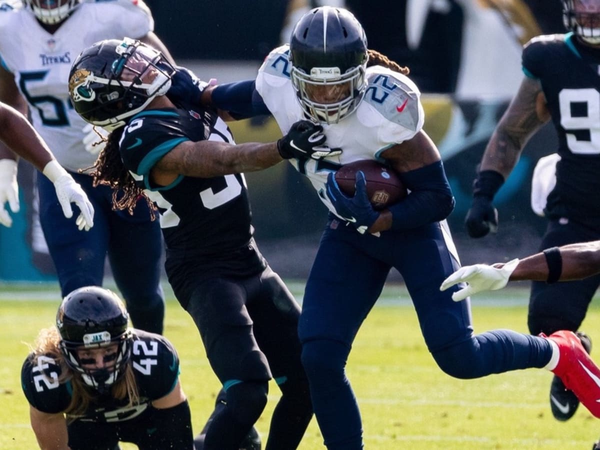 Tennessee Titans: Derrick Henry Showcases Stiff-Arm Once Again - Sports  Illustrated Tennessee Titans News, Analysis and More