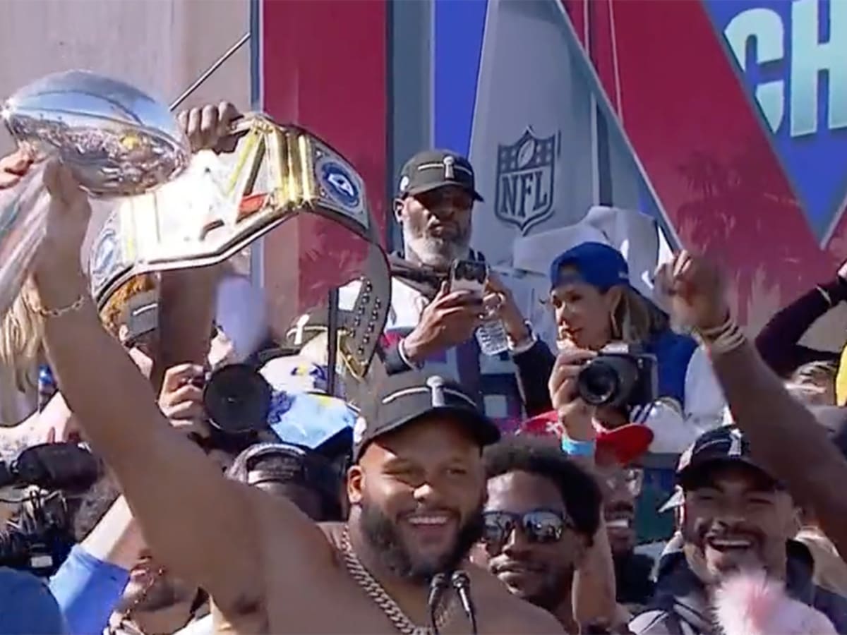 Aaron Donald at Rams' Super Bowl LVI victory parade: 'Why not run it back?'