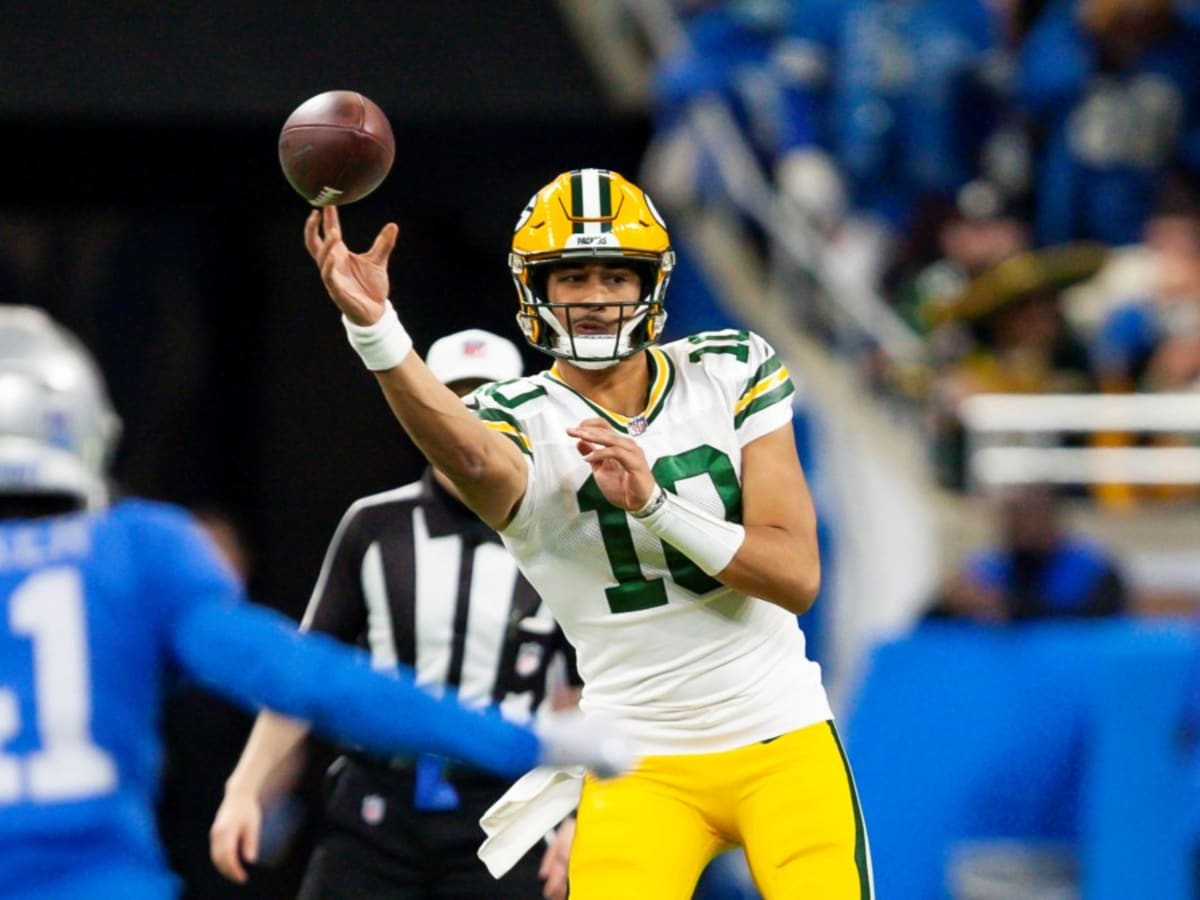 Jordan Love Throws Three Touchdowns as Packers Rout Bears in Opener -  Sports Illustrated Green Bay Packers News, Analysis and More