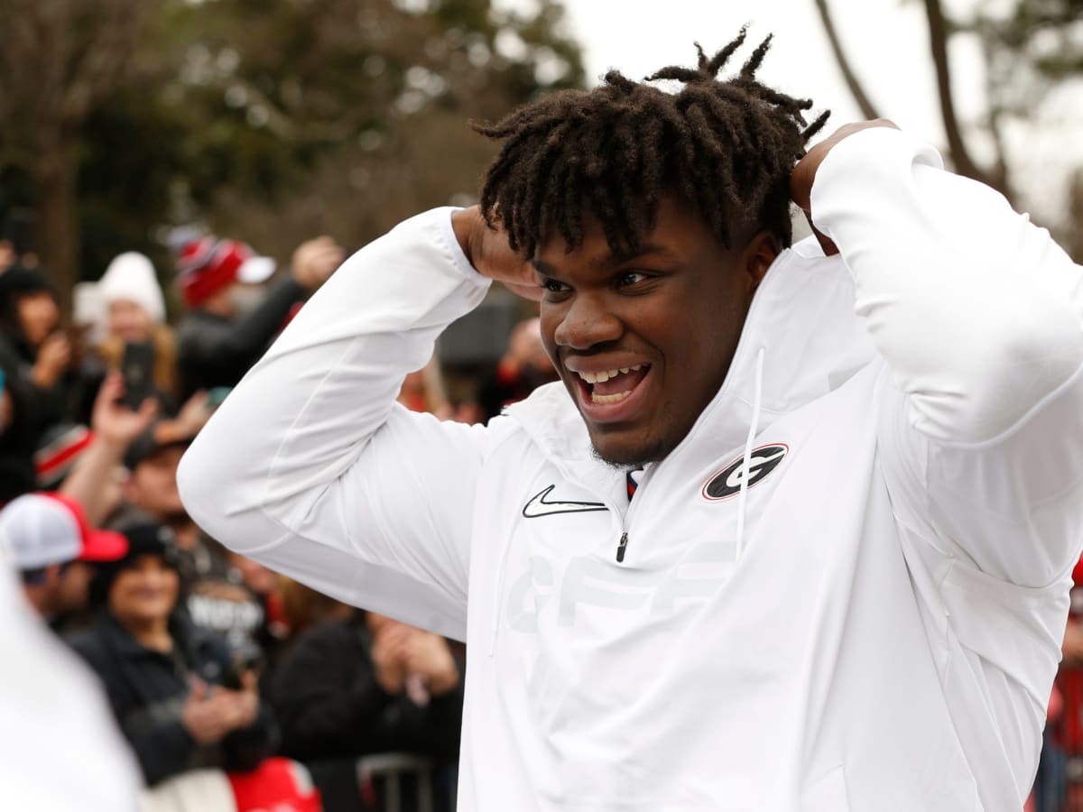 Chargers 2022 Mock Draft: Bolts land UGA DT Jordan Davis - Bolts From The  Blue