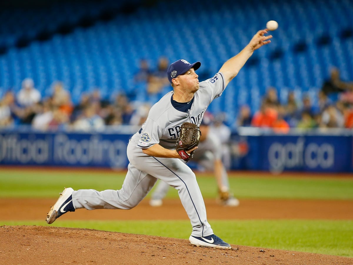 Padres news: SD makes solid minor league signing, parts ways with coach