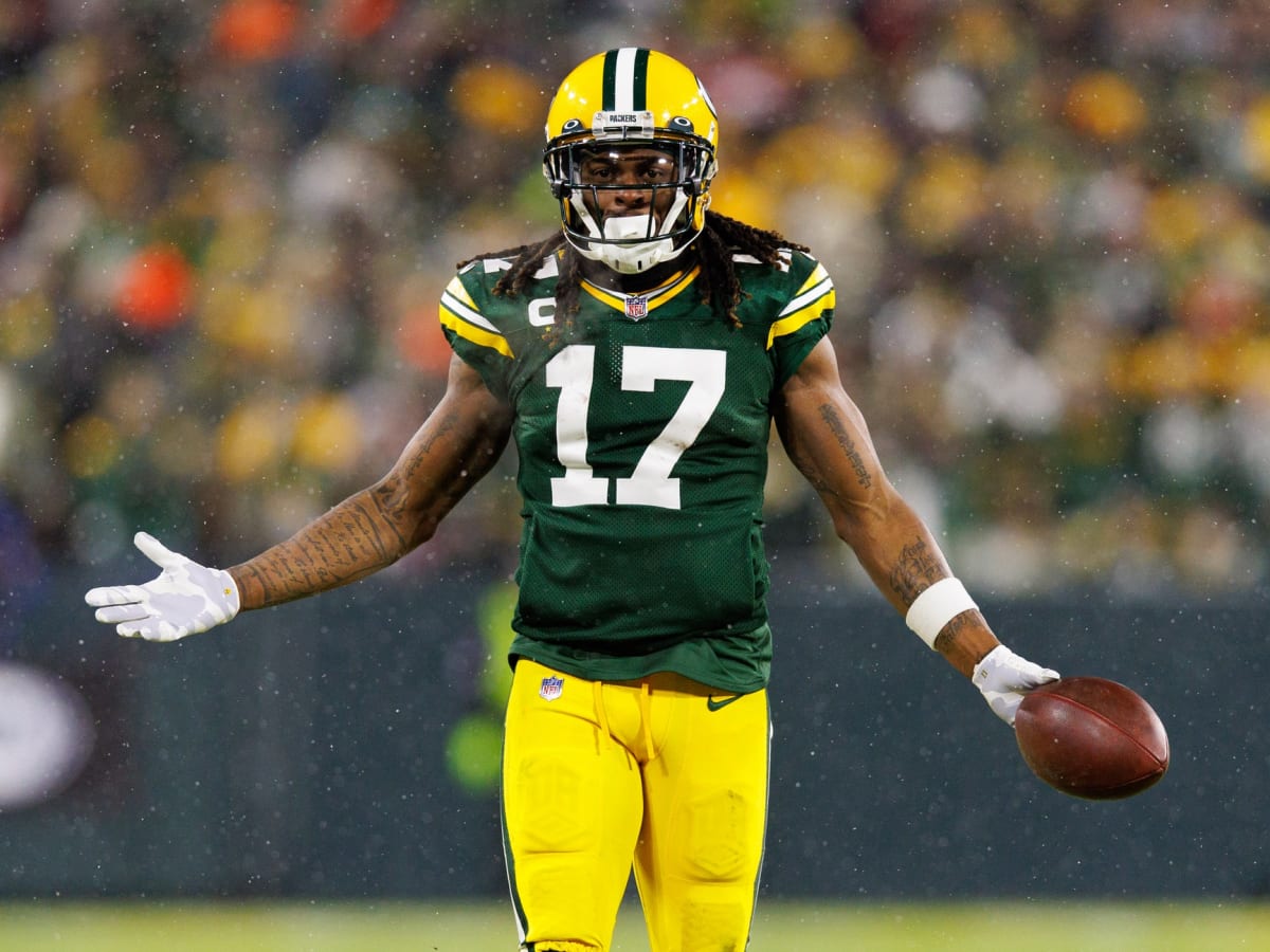 Watch: Derek Carr reacts to seeing Davante Adams in the Silver and