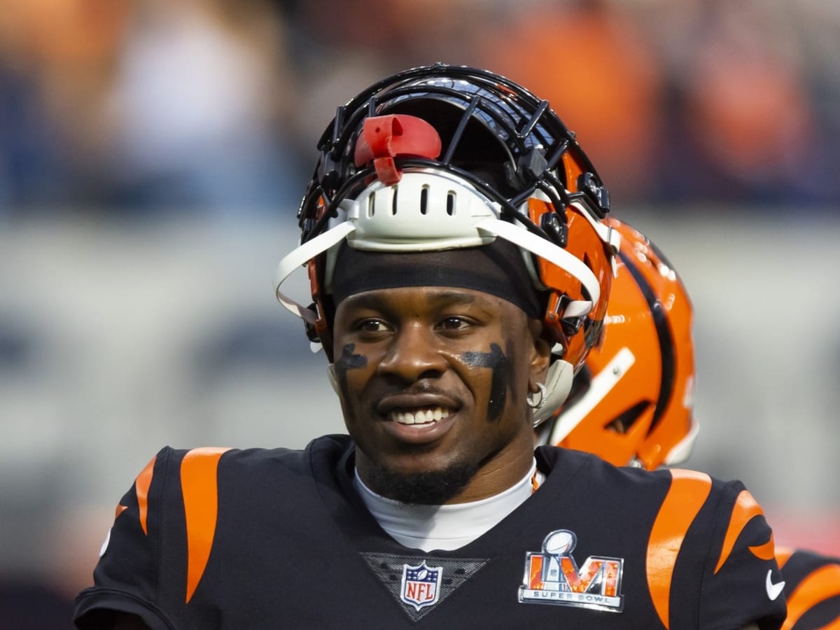 With Season Over, Bengals CB Chidobe Awuzie Reflects: I Was Crying'