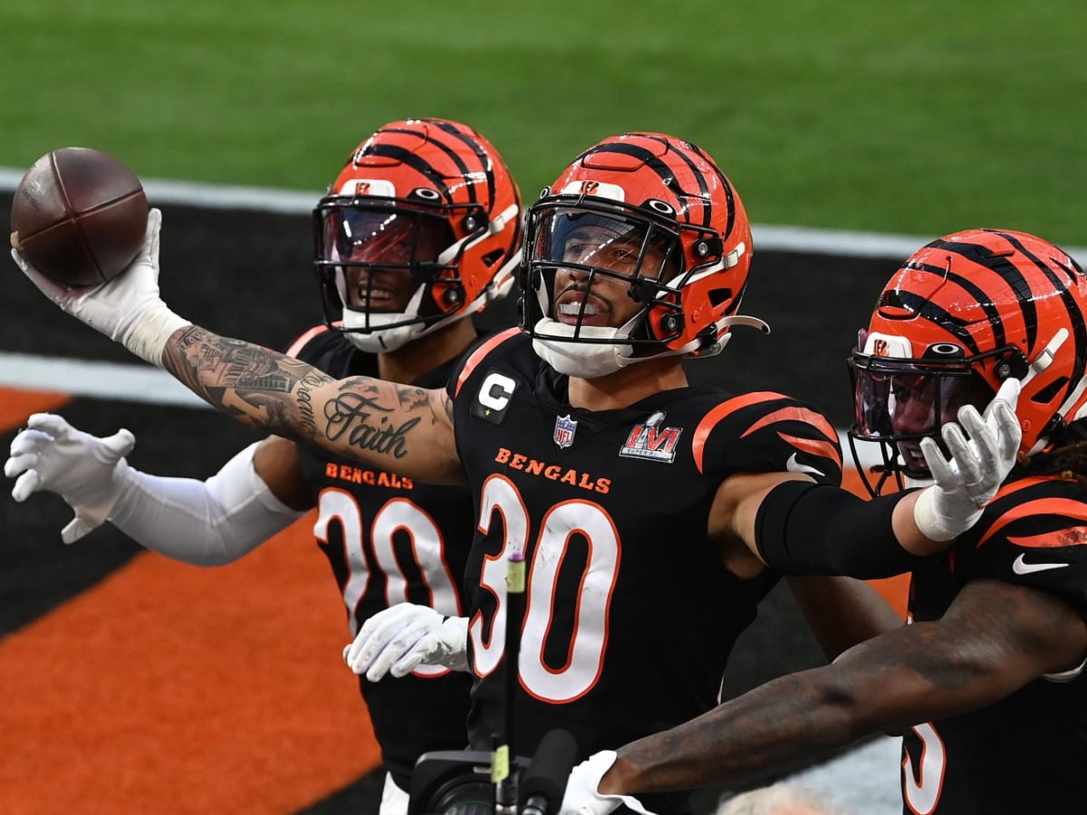 Bengals Safety Vonn Bell Headed to Panthers, per Report