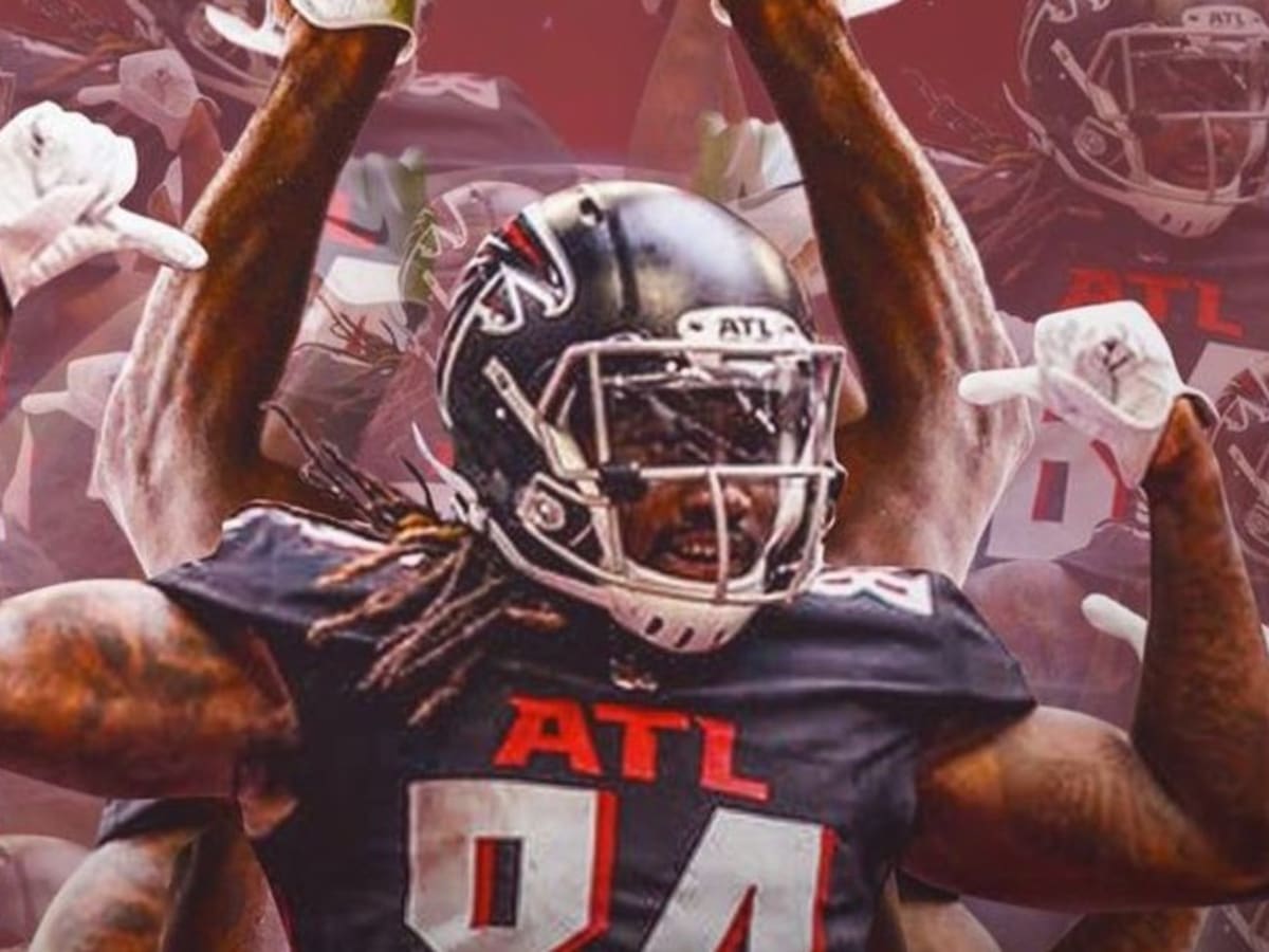 ATLANTA, GA - NOVEMBER 06: Atlanta Falcons running back Cordarrelle  Patterson (84) warms up before the Sunday afternoon NFL game between the  Atlanta Falcons and the Los Angeles Chargers on November 6