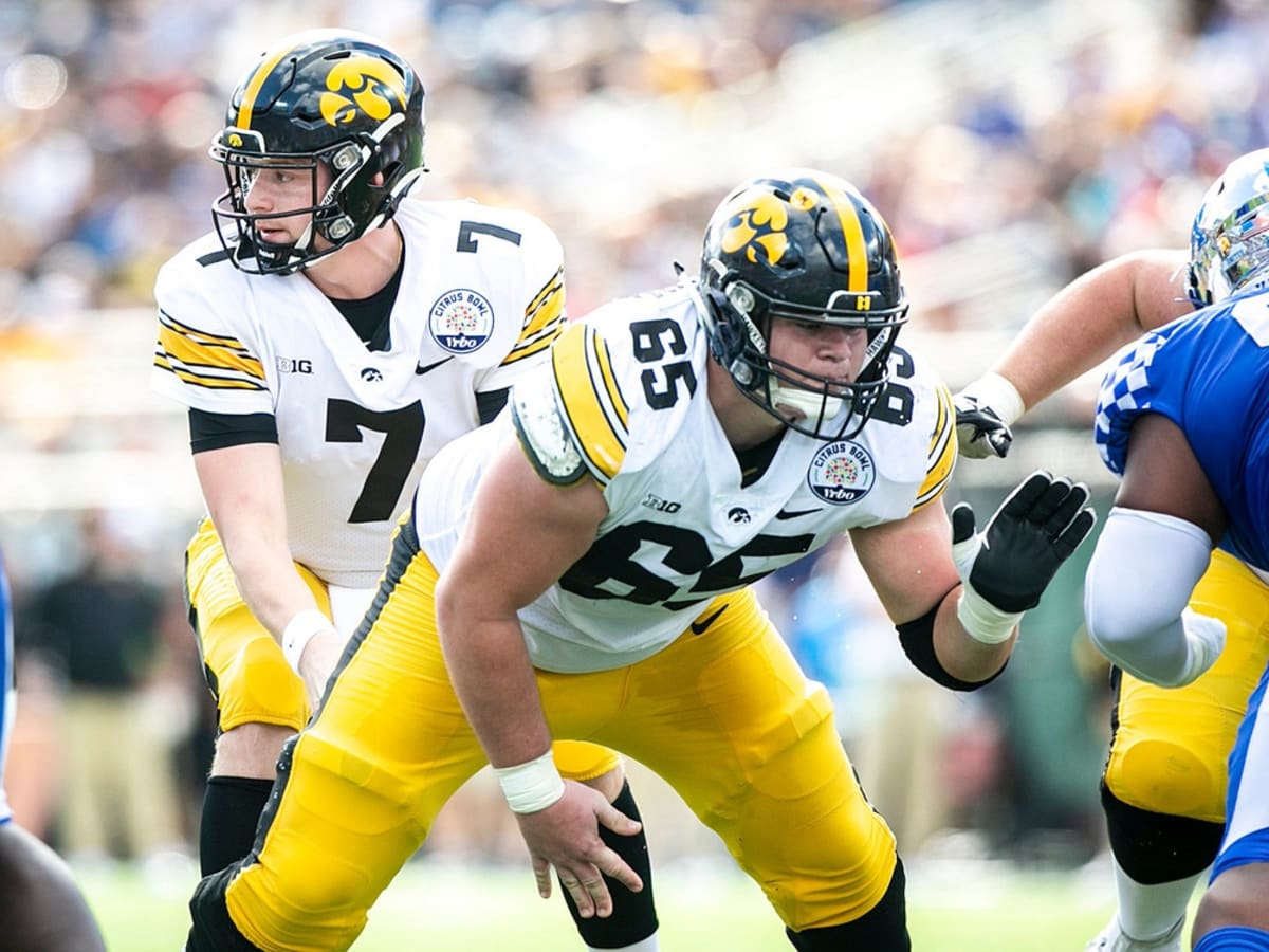 OL Tyler Linderbaum (Iowa) NFL Combine Press Conference