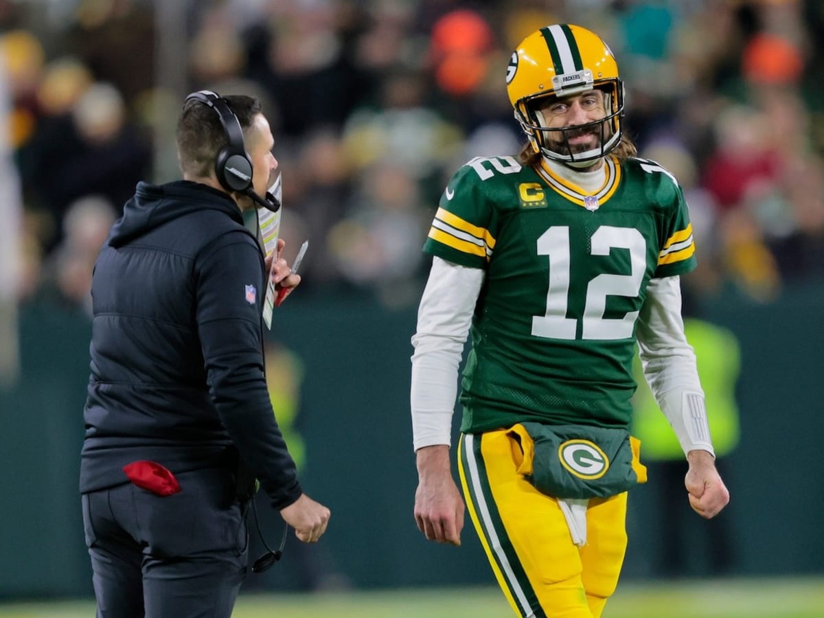 Aaron Rodgers: Green Bay Packers president 'under sworn secrecy' on  quaterback's future