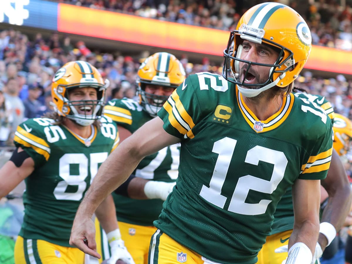 Packers flop, fall to Chiefs with Aaron Rodgers out, Jordan Love in