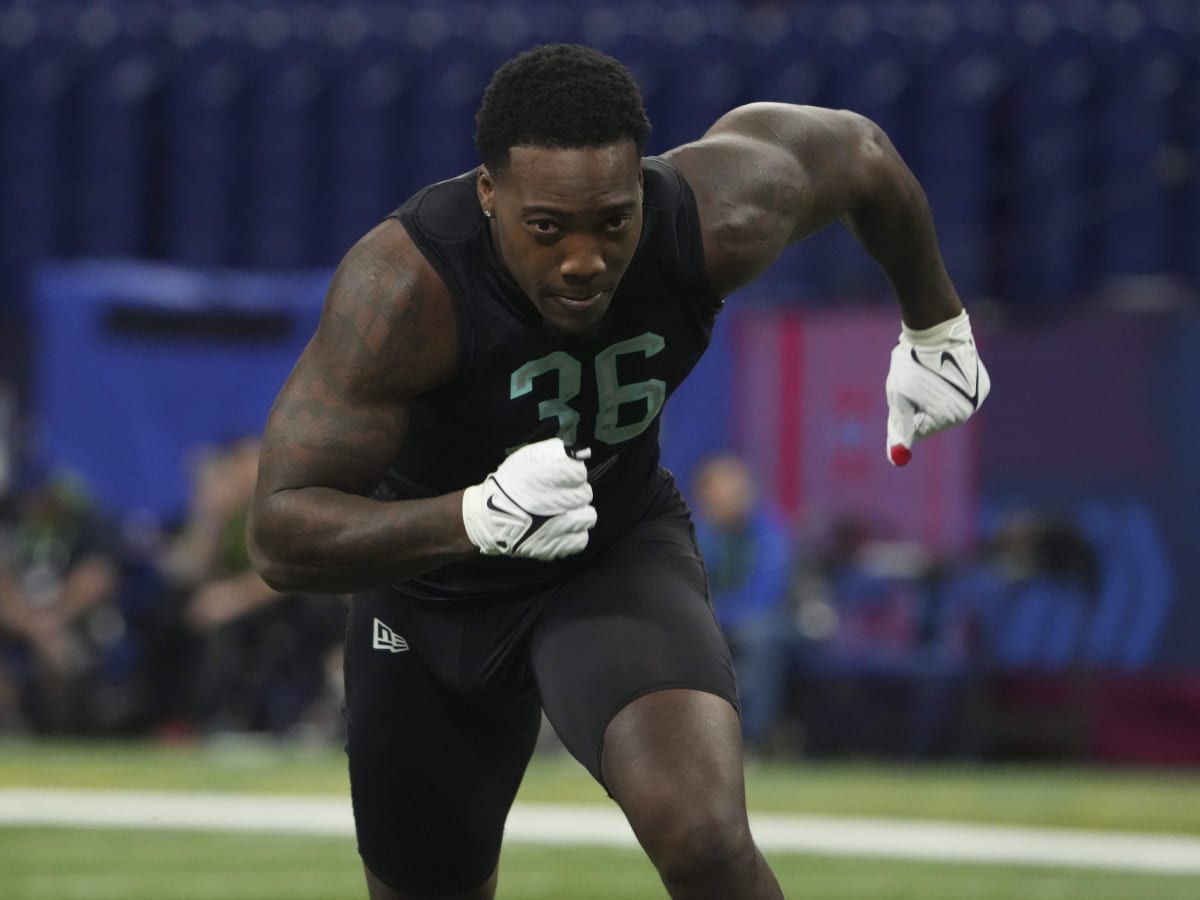 Linebacker Quay Walker runs official 4.52-second 40-yard dash at