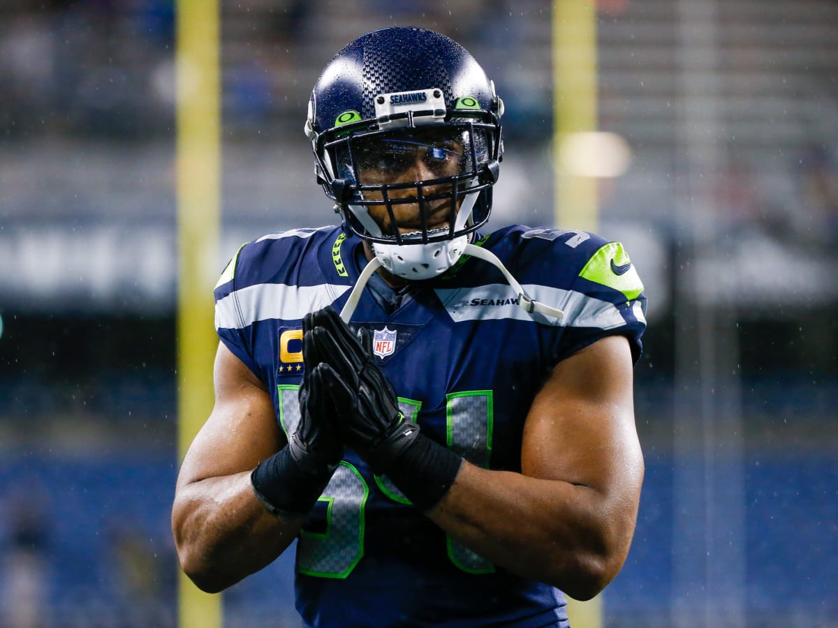 Helmet Stalker on X: Seahawks LB Bobby Wagner led the 2019 NFL season in  total tackles with 159. Wagner wears a Schutt Air XP Q11 with an EGOP-II  facemask, a clear Oakley