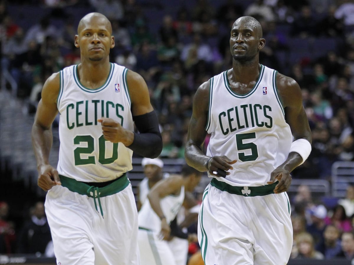 Celtics retira el número de 5 de Garnett con la presencia de Ray Allen 