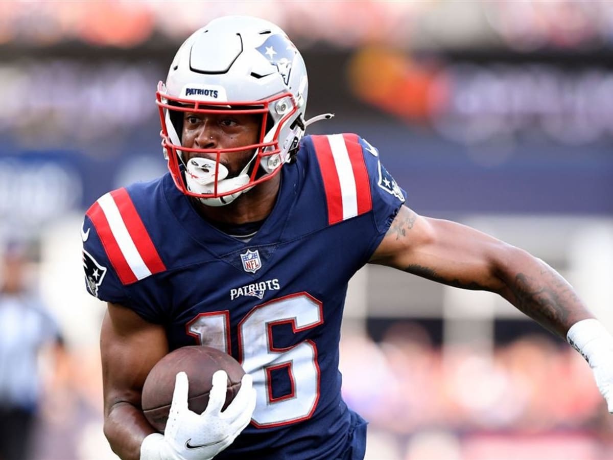 Jakobi Meyers remains a lone bright spot for Patriots offense