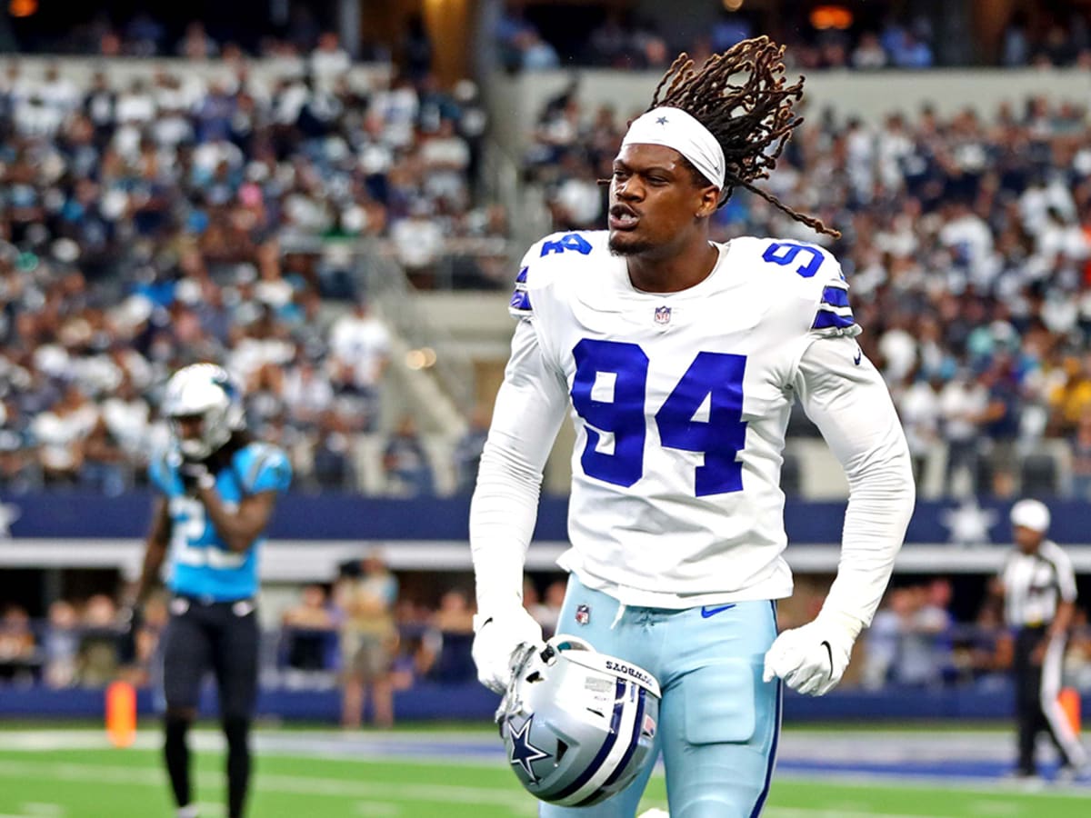 Denver Broncos linebacker Randy Gregory (5) warms up during an NFL football  training camp at the team's headquarters Friday, July 28, 2023, in  Centennial, Colo. (AP Photo/David Zalubowski Stock Photo - Alamy