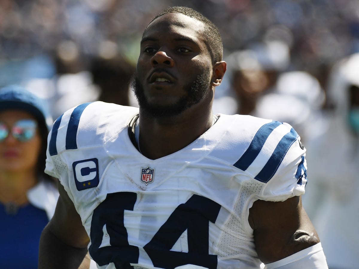 Indianapolis Colts Linebacker Zaire Franklin looks on in game action  News Photo - Getty Images