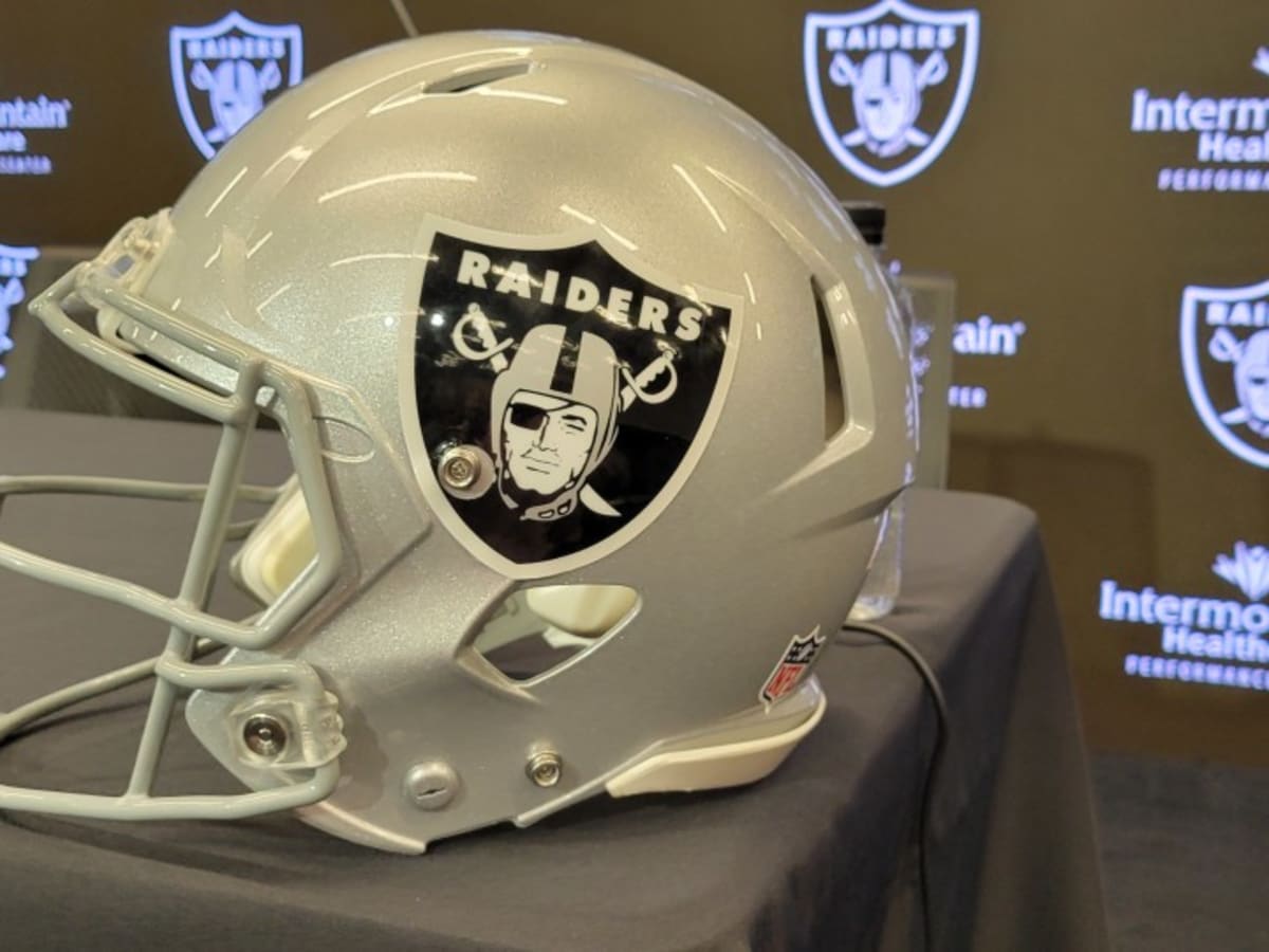 Allegiant Air added flights for Las Vegas Raiders' opposing fans - Sports  Illustrated Las Vegas Raiders News, Analysis and More