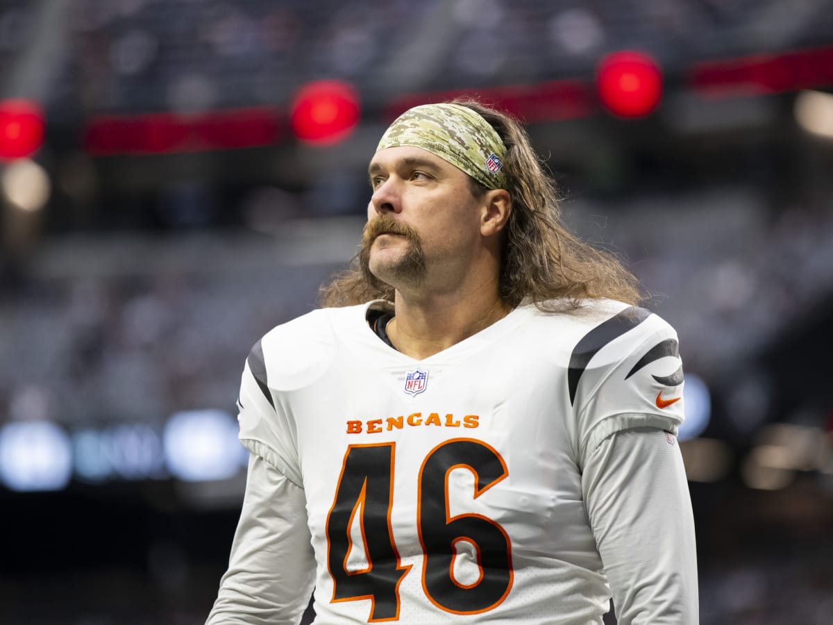 Cincinnati Bengals long snapper Clark Harris (46) warms up before an NFL  football game against the Pittsburgh Steelers, Sunday, Sept. 26, 2021, in  Pittsburgh. (AP Photo/Justin Berl Stock Photo - Alamy