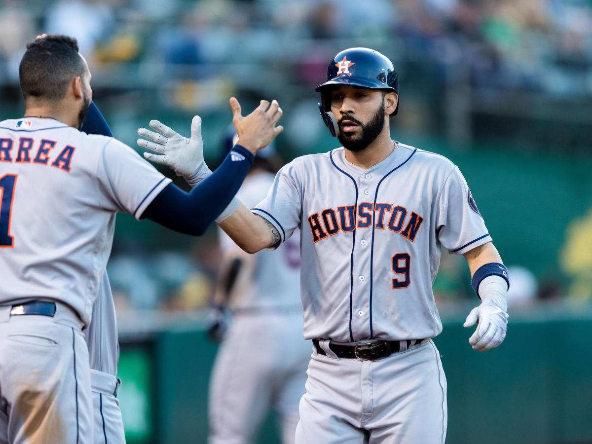 Twins reach deal with jack-of-all-trades Marwin Gonzalez