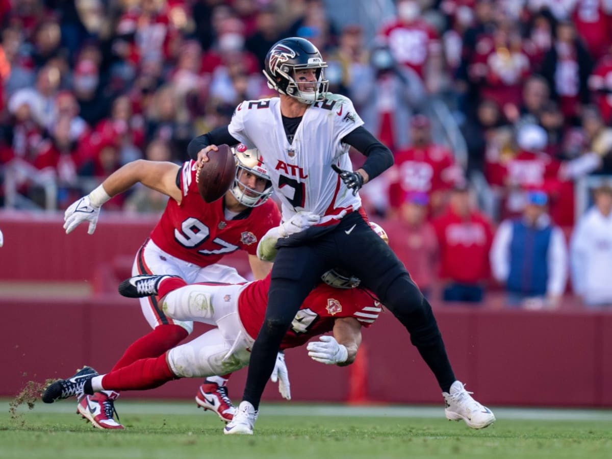 Indianapolis Colts quarterback Matt Ryan (2) passes downfield