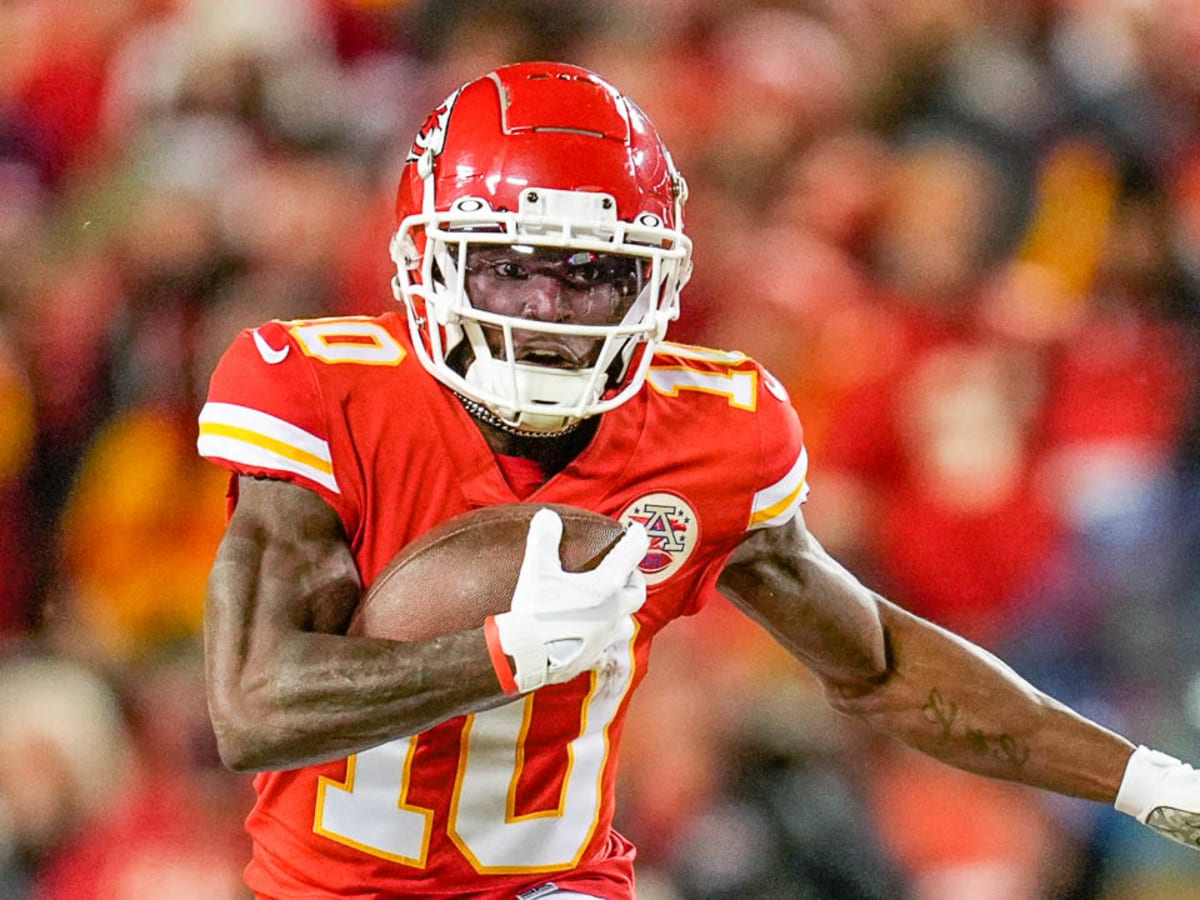 Chiefs Trade WR Tyreek Hill to Miami Dolphins