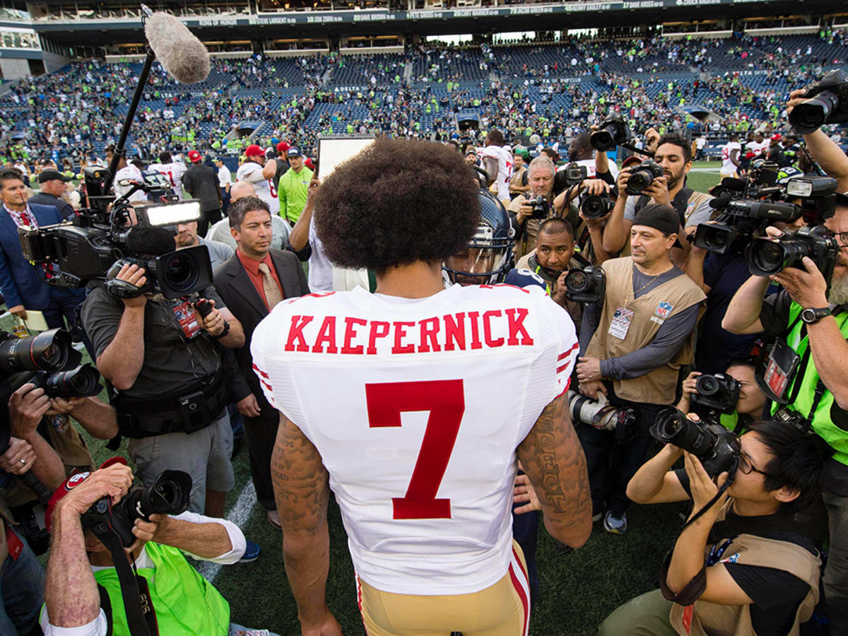 Colin Kaepernick working out in Seattle today with another Seahawks WR