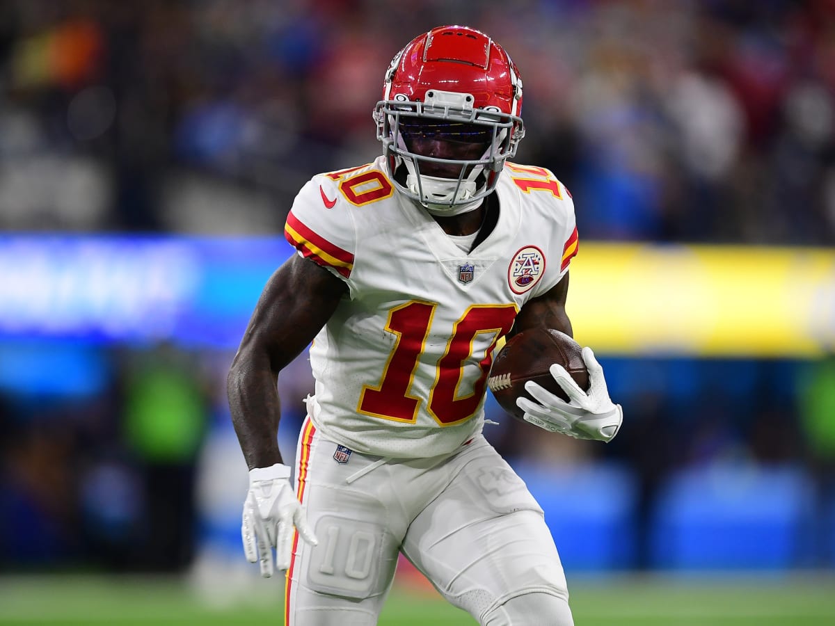 Miami Dolphins WR Tyreek Hill Reveals Why He Wasn't Traded to New York Jets  - Sports Illustrated New York Jets News, Analysis and More