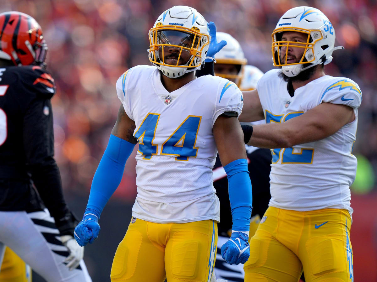 Eagles bring in former Chargers LB Kyzir White – Philly Sports