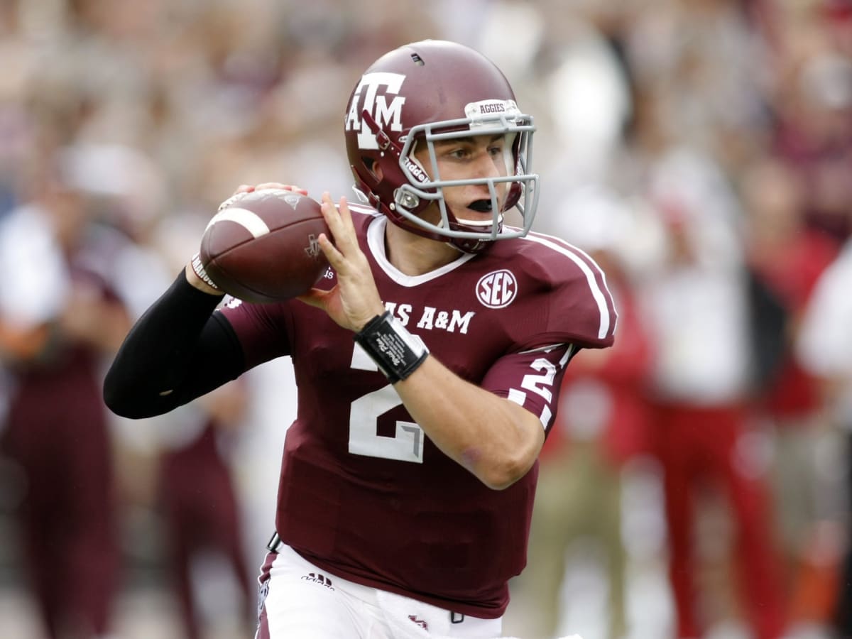 Former Texas A&M QB Johnny Manziel says he made a 'decent living' signing  autographs in college 