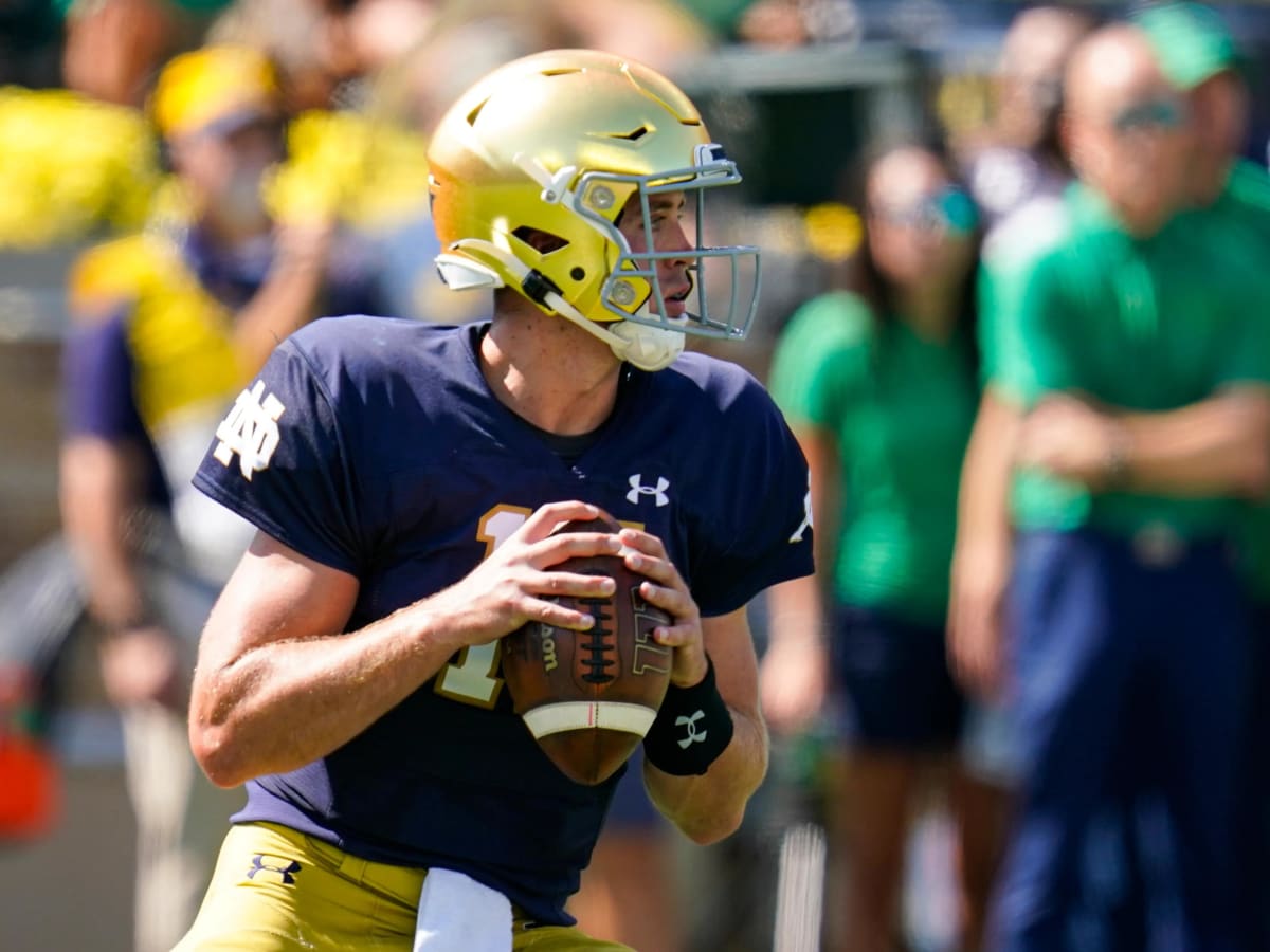 NFL Draft Profile: Jack Coan, Quarterback, Notre Dame Fighting Irish -  Visit NFL Draft on Sports Illustrated, the latest news coverage, with  rankings for NFL Draft prospects, College Football, Dynasty and Devy