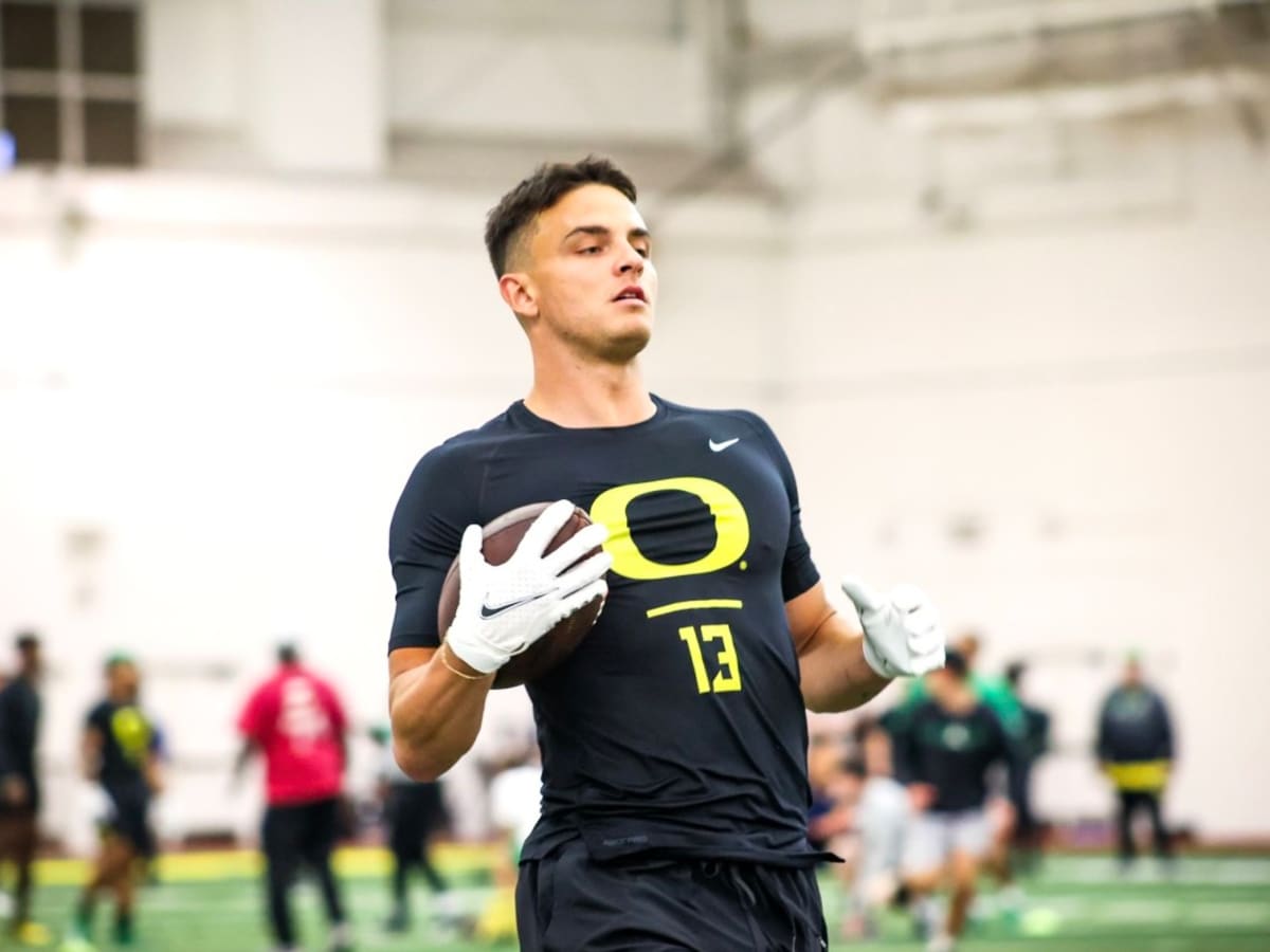 Former Oregon Football Wide Receiver Devon Allen Signs With Philadelphia  Eagles - Sports Illustrated Oregon Ducks News, Analysis and More