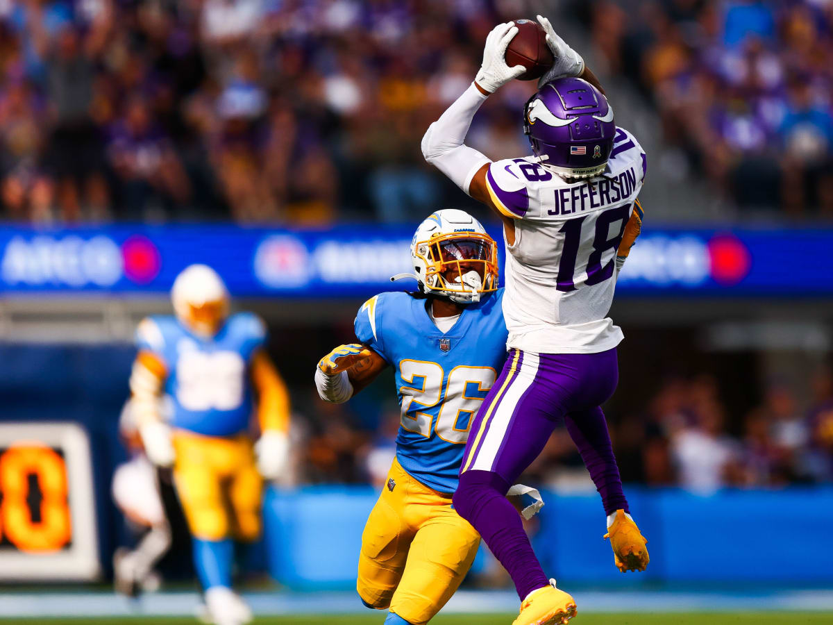 Vikings rookie Justin Jefferson stretching defenses, averaging