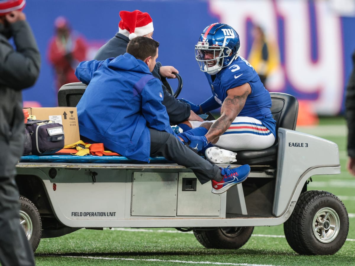 New York Giants Receiver Sterling Shepard Changes Jersey Number - Sports  Illustrated New York Giants News, Analysis and More