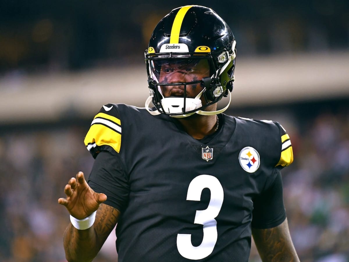 Steelers QB Dwayne Haskins struck by truck, passes away at age 24