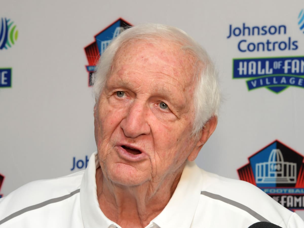 Gil Brandt commented horribly inhumane on Dwayne Haskins' death