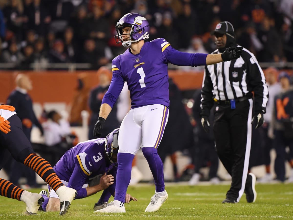 Minnesota Vikings kicker Greg Joseph (1) reacts to missing a game