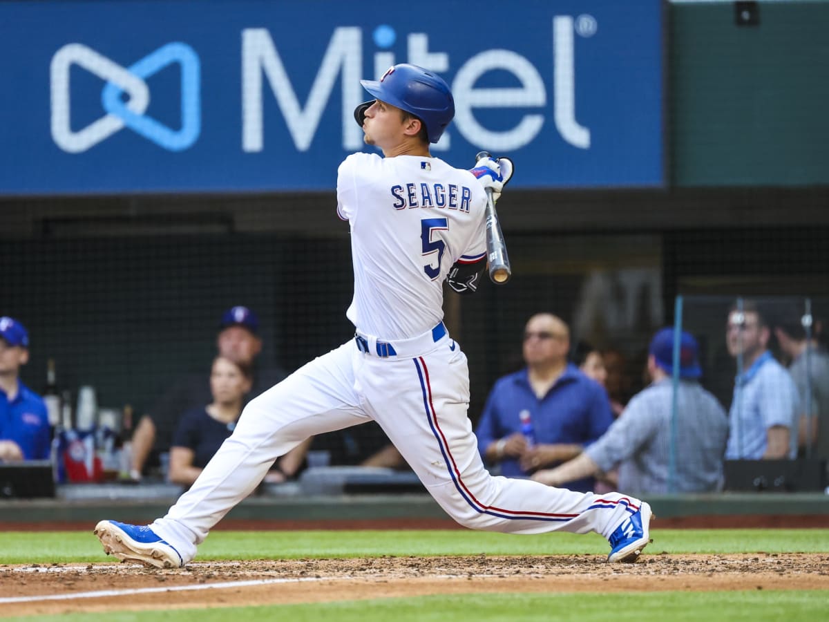Dodgers' shortstop Corey Seager looking strong during drills