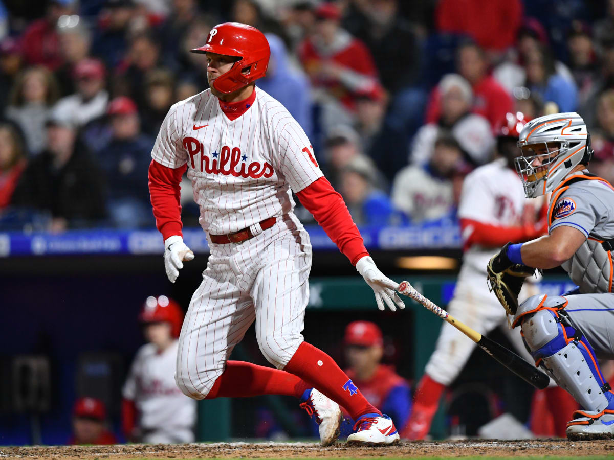 How Phillies slugger Rhys Hoskins' batting stance evolved from