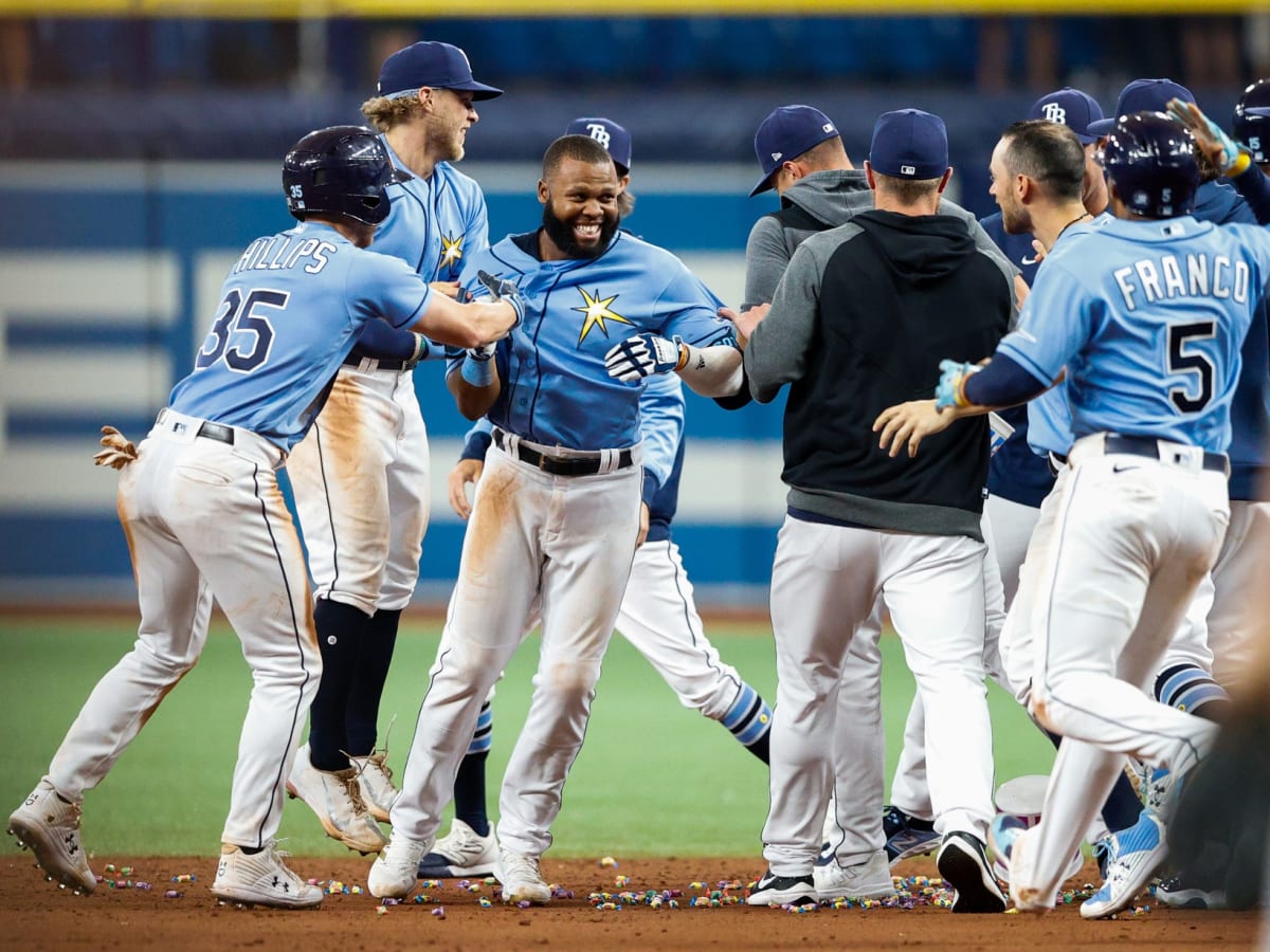 Brett Phillips' solo home run, 04/12/2022