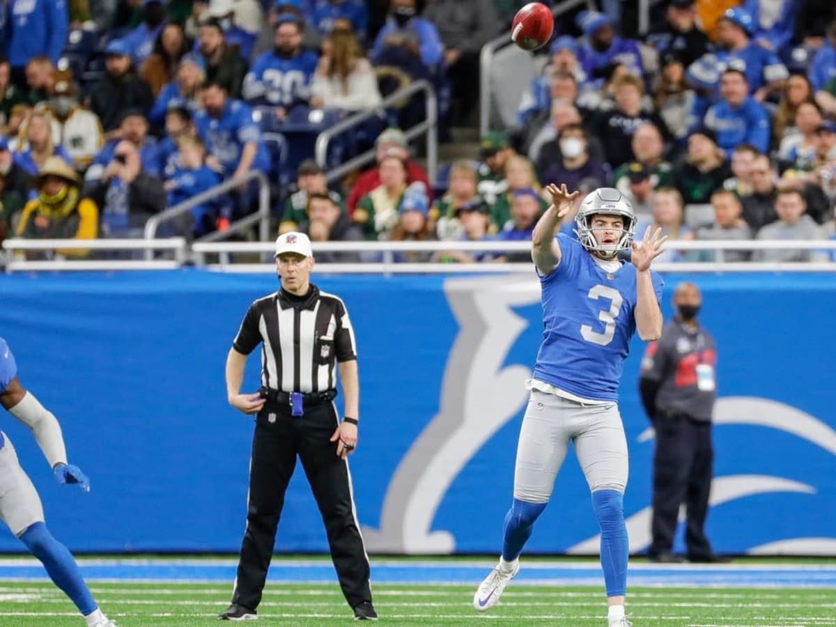 Detroit Lions punter Jack Fox (3) kicks off against the Seattle Seahawks  during an NFL football game at Ford Field in Detroit, Sunday, Sept. 17,  2023. (AP Photo/Rick Osentoski Stock Photo - Alamy