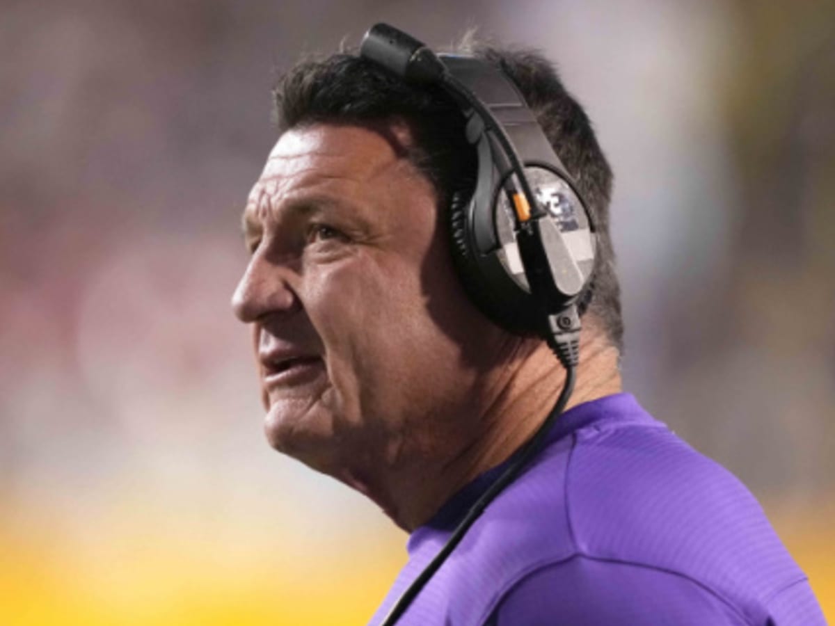 Northwestern Football: Former LSU Coach Ed Orgeron Has Clear Response to  Wild Rumors About Job - Sports Illustrated