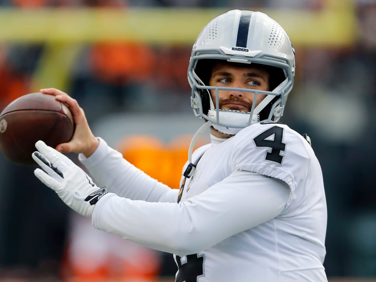 Derek Carr says only option was to throw ball away on Raiders fate-sealing  4th and 5 play: You be the judge - Silver And Black Pride