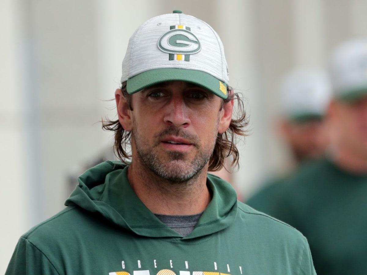 Aaron Rodgers picked off, taunted by Darius Maxwell in viral video