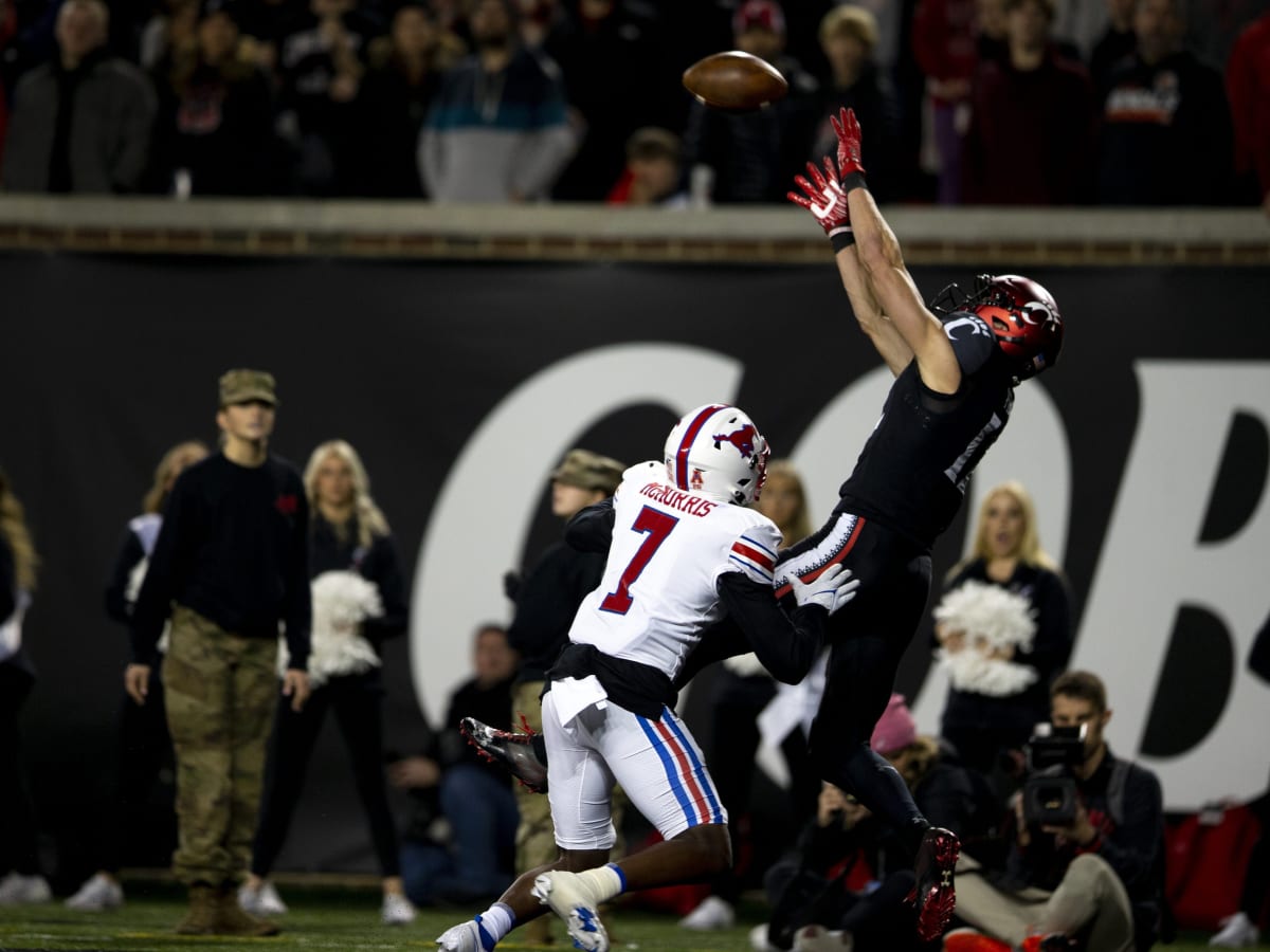 Watch: Colts Sideline Reacts to Alec Pierce's Game-Winner - All Bearcats