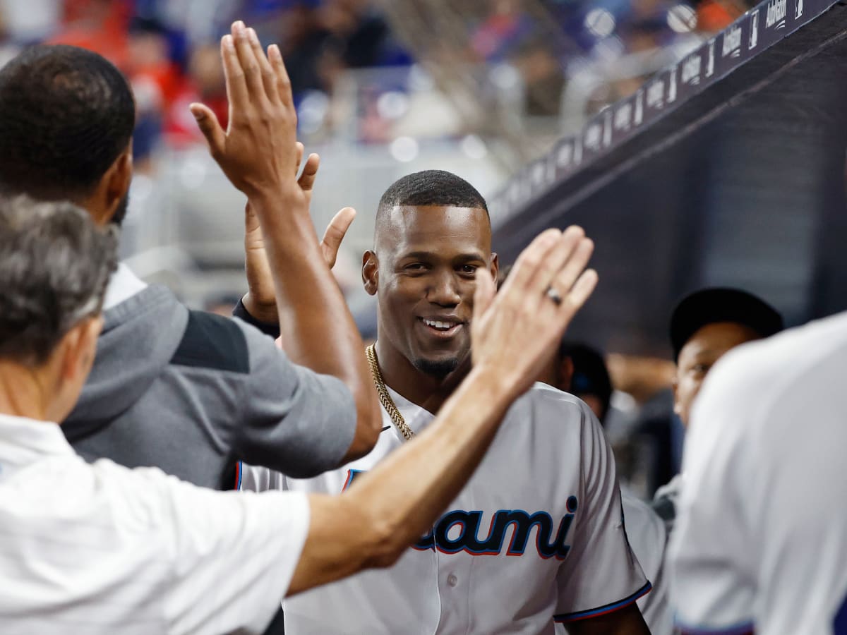 Soler, Riley send surging Braves past Marlins 2-0 - The Sumter Item