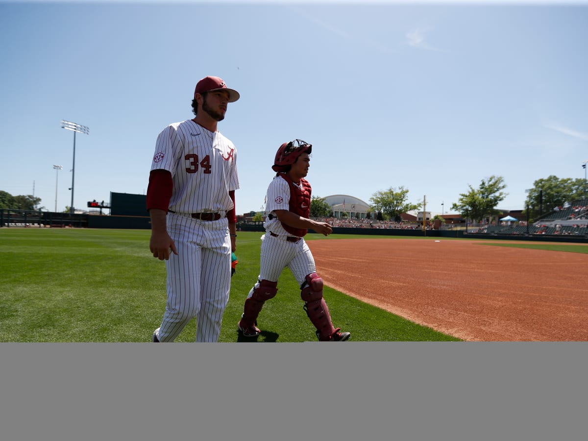 Alabama Baseball Drops 11-Inning Thriller in Heartbreaking Fashion to  Top-Seeded Florida - Sports Illustrated Alabama Crimson Tide News, Analysis  and More