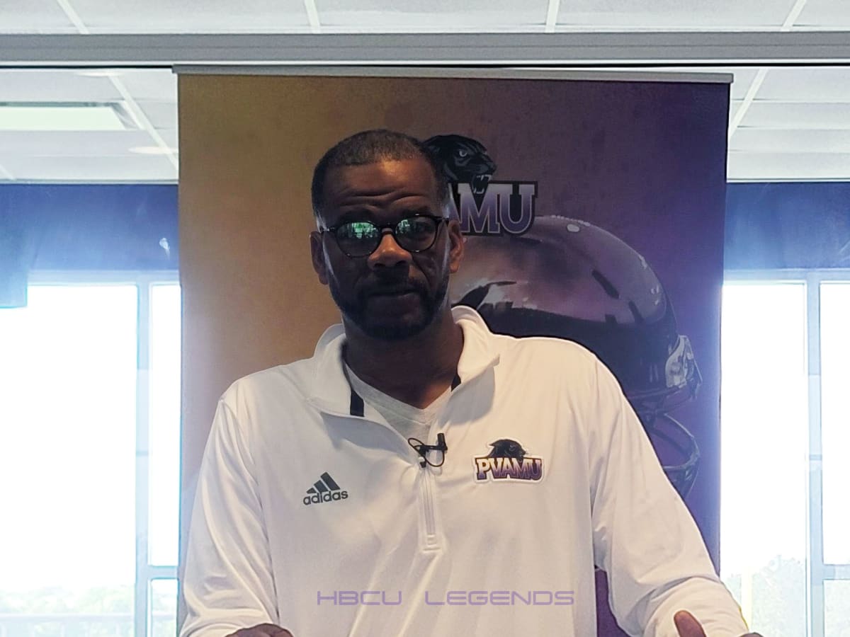 Head Coach Bubba McDowell Confidently Ushers in New Era at Prairie View -  HBCU Legends