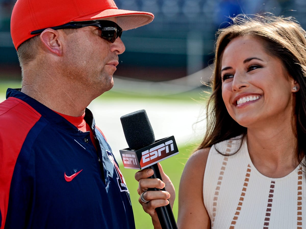 Who is Kaylee Hartung? Meet 's NFL sideline reporter making